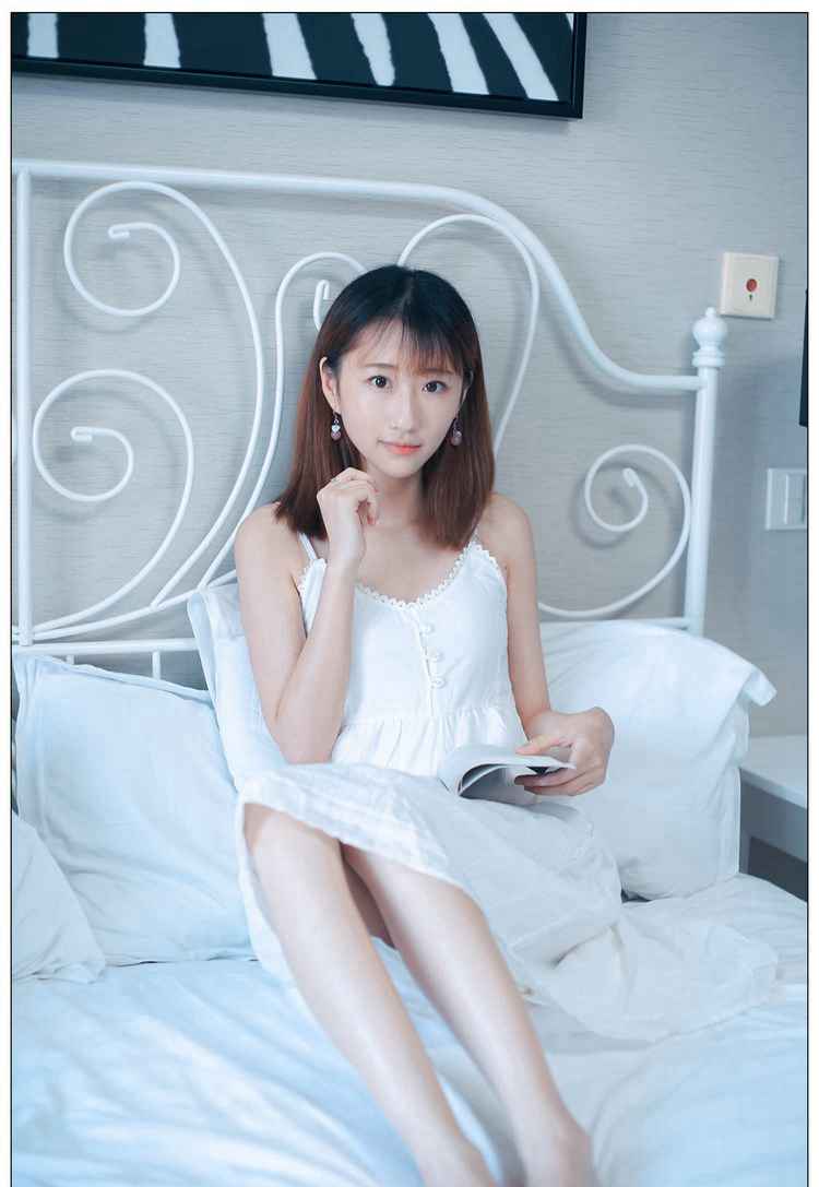 美女内衣模特李查儿私房性感诱惑写真