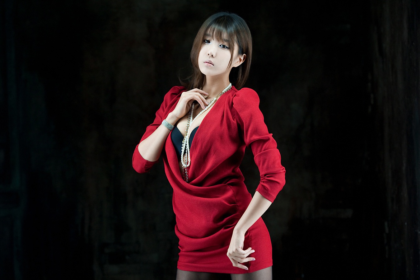 韩国顶级模特许允美短裙丝袜高清写真(4)