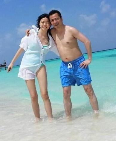 ������Ů����Ԫ���������ϼ�����˽�����ع�