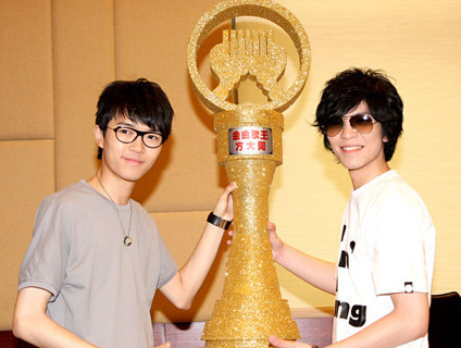 ��ҷ���ͬ�������� ����ͬѦ����ʲô��ϵ