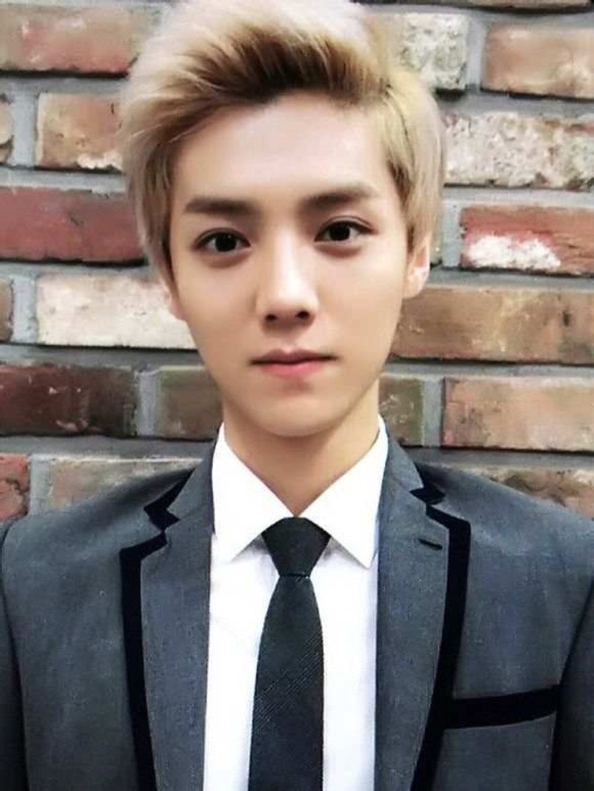 ����¹������Ů��ϵ�����ͬѧκǧ��