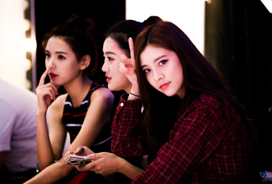 �������뿪JYP����������� ��Ϣ������