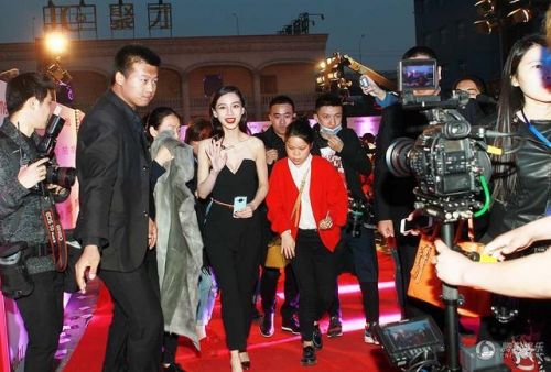 Angelababy�촽�������贫 ����¶�����鹵�߶ȴ�