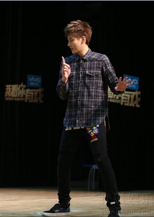 ���ෲ�ٱ����͵ǡ���Ϸ�� ���������һչŮ�Ե䷶