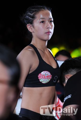 格斗手宋佳妍与Roommate解约引纠纷