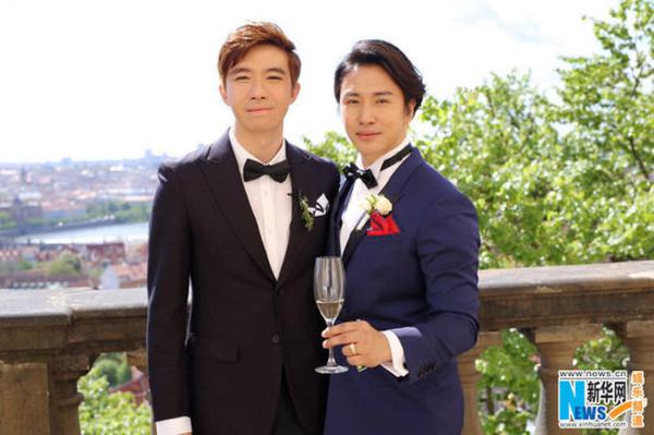 欧弟布拉格举行婚礼 天天兄弟赶现场送祝福