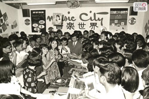 邓丽君逝世20周年纪念日 “邓迷”梳理其传奇一生