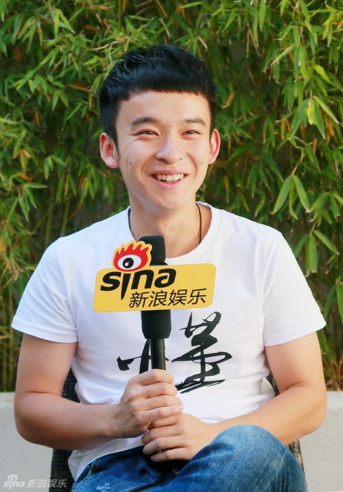 ���ӽ������ֳ��а����Ű��εĳ嶯