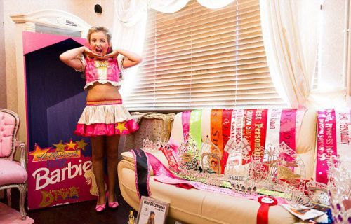 Ӣ������ɯ����άÿ�»���350Ӣ����Ů���μ�ѡ������