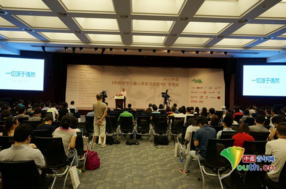 �����ض�ͯ�����Ƥ�顷��1000���ͯһ�굽ͷ��������ĸ