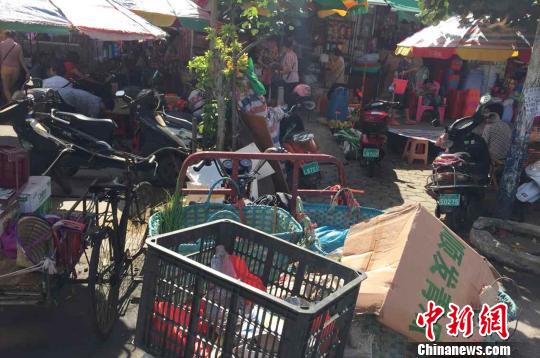 ������������·�г�һ���ӳֵ�������4������