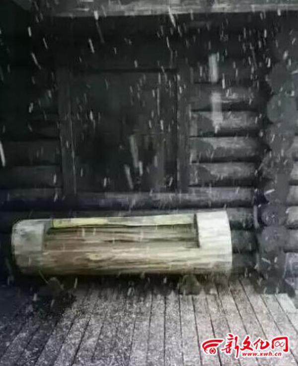 ����ɽ������ѩ�ƴ�Խ