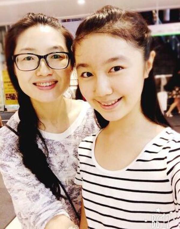 �����Ů�������ˣ�ͤͤ����������