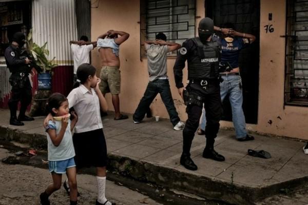 �����߶�ڰ��� ʬ��ѻ���ɽ