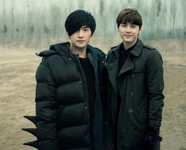 ���׷�������˽й¶ ����Ů�񾯱�ְͣ