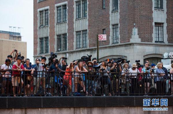 ����������ŦԼ�����ٽ�ͷ���㡰���������ա�����