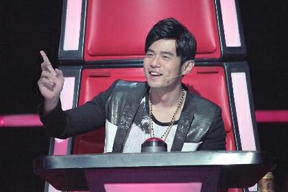 导师上演抢人大战 周杰伦段子多,萌翻众人
