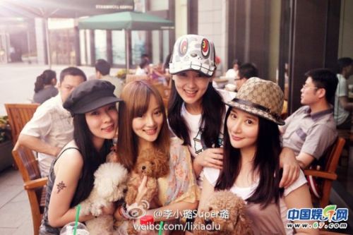 �������������������� Ů�ǹ�����PK