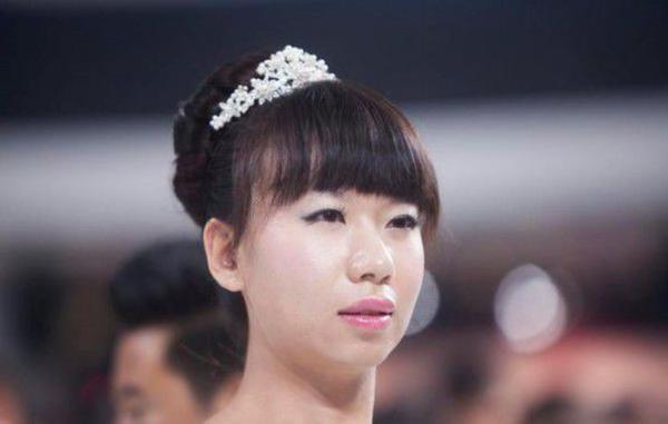 Ů��ð�䳵ģվ̨ ��ֵ̫�ͱ��²�