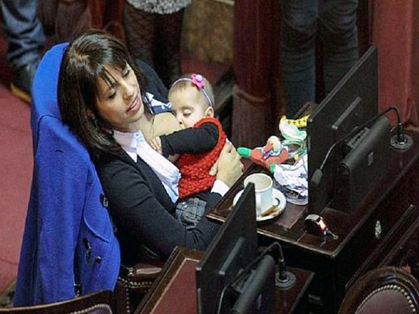 Ů��Ա����ϲ��� ��߶�������