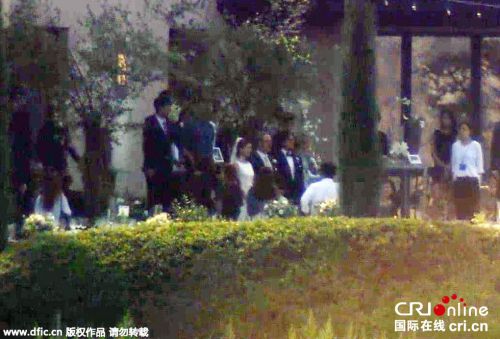 裴勇俊婚礼内场图曝光 金秀贤朱智勋等人出席