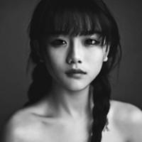 ڰ˸ŮΨͷ