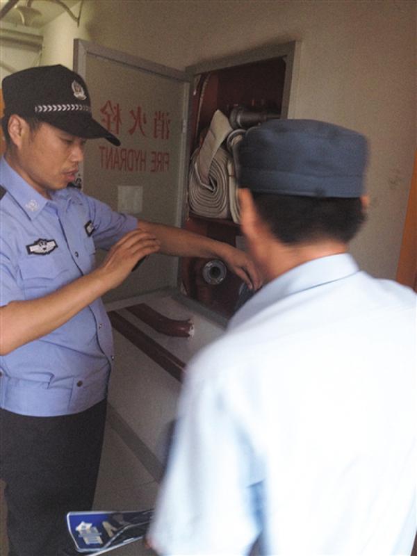 ���ɷ���30��鳵�Ʋ�����һ������¥��