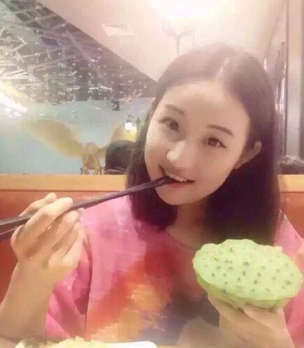 �й���ý��ѧŮ��ͬУѧ����ɱ�� ���뿪���ⷿסѧУ��������