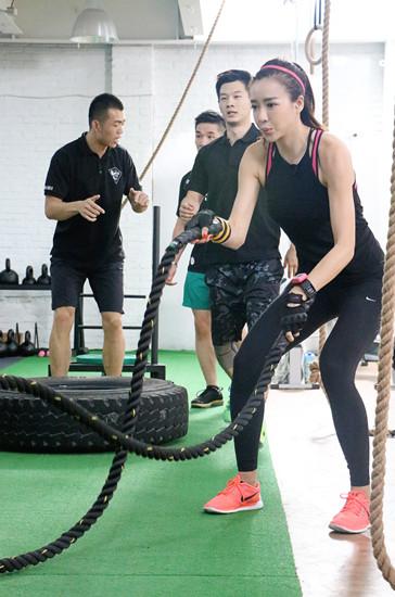 �����㡶Ů����װ��������̭�� ��Τͮ������̭����ϧ