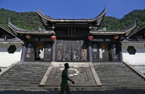 道长李一给王菲算命 曾斩钉截铁的称王菲一定生男孩
