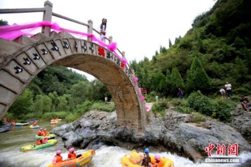 ���Ѱ硰��ǧ�ǡ� ȵ�����䡰�����ꡱף��������