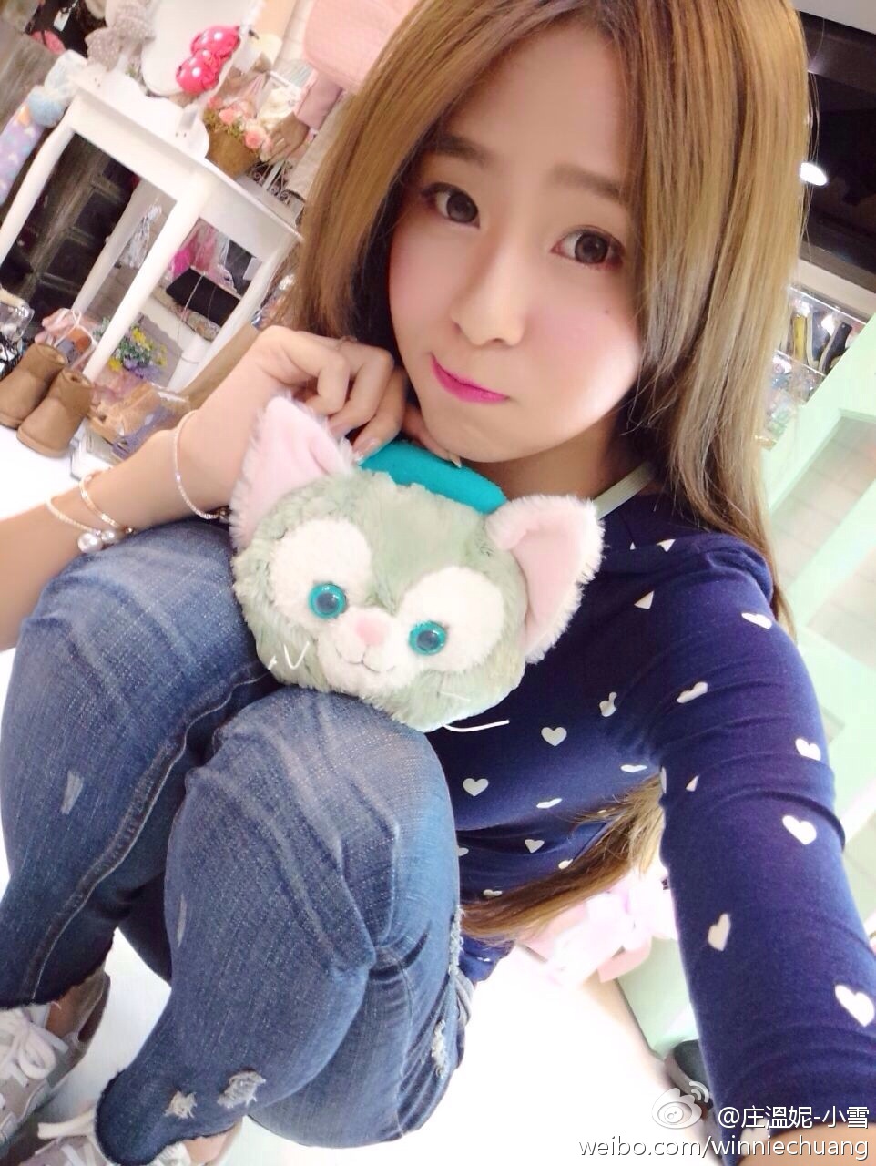 �崿Ů��WinnieСѩ������д��ϼ�