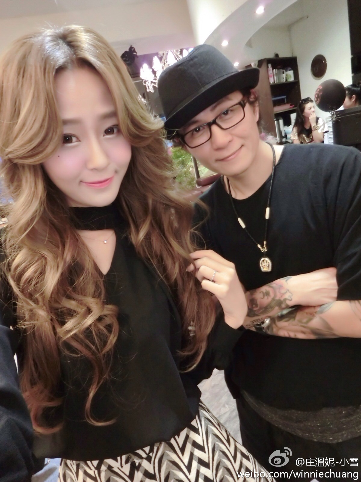 �崿Ů��WinnieСѩ������д��ϼ�