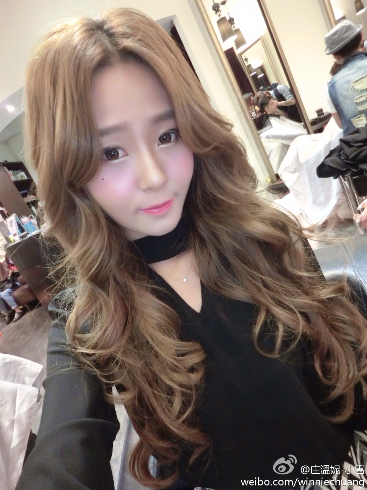 �崿Ů��WinnieСѩ������д��ϼ�