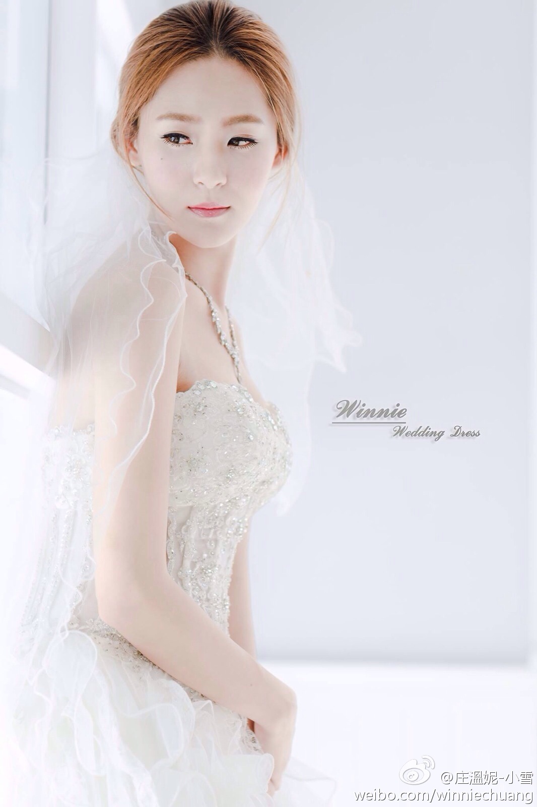 �崿Ů��WinnieСѩ������д��ϼ�