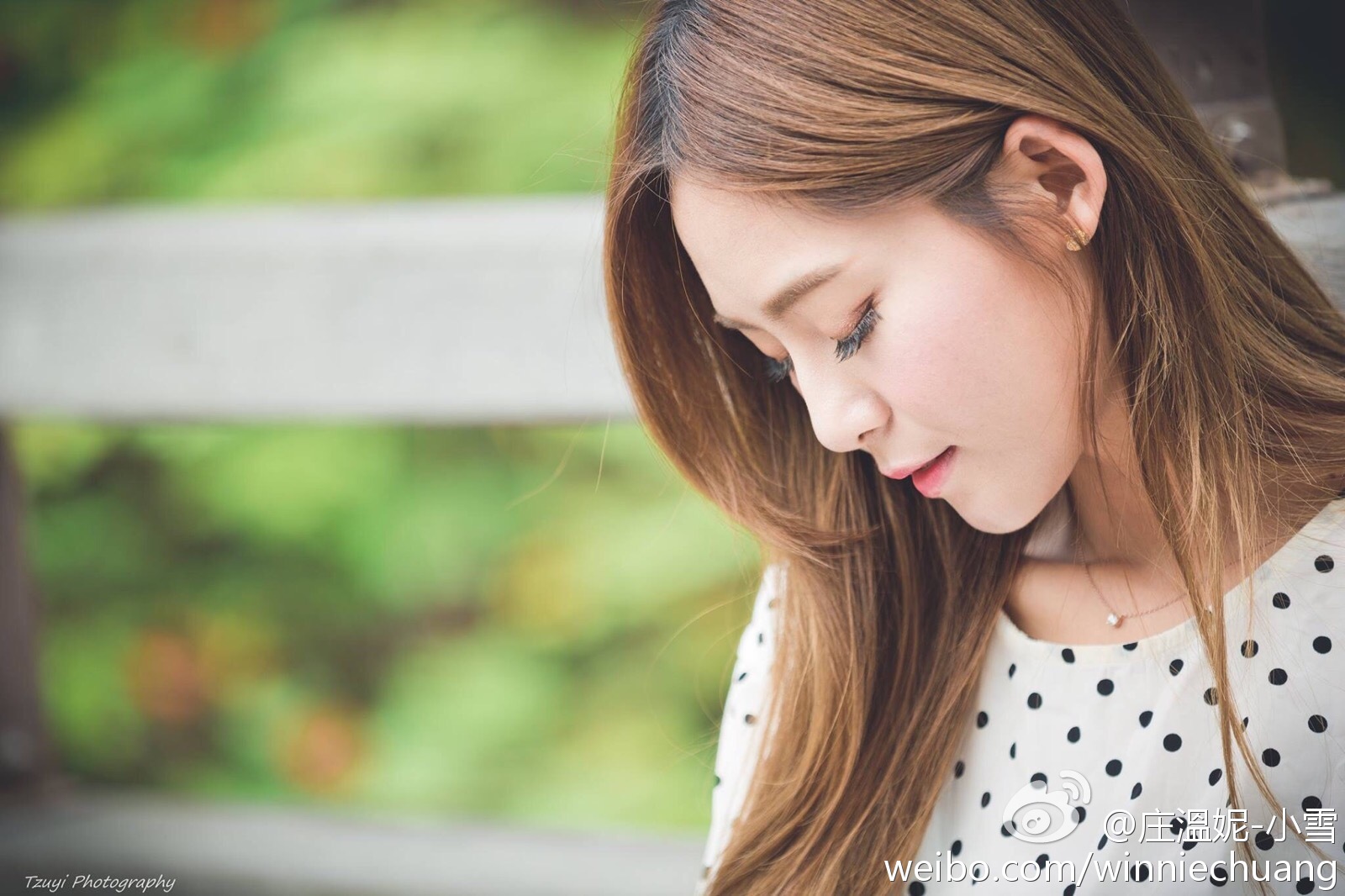 �崿Ů��WinnieСѩ������д��ϼ�