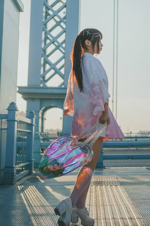 �ڹѸ�˹������Լ��ѷ�������¼� ��߶ȼ����Ӱ