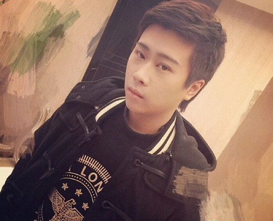 ����white¬��ΰ�ǲ��Ǹ����� ����whiteŮ���մ��ع�