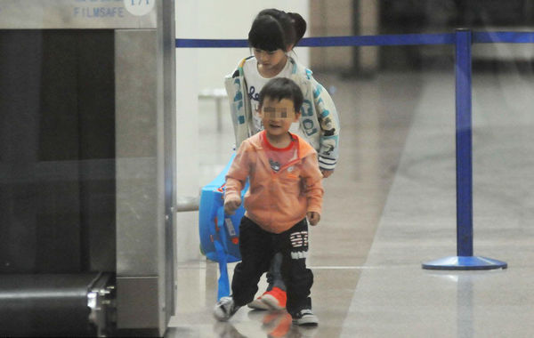 ��������Ů�����������ϵҥ�� ����ɹ��Ů������