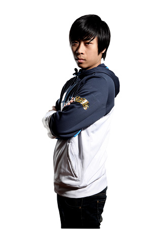 ����white¬��ΰ�ǲ��Ǹ����� ����whiteŮ���մ��ع�