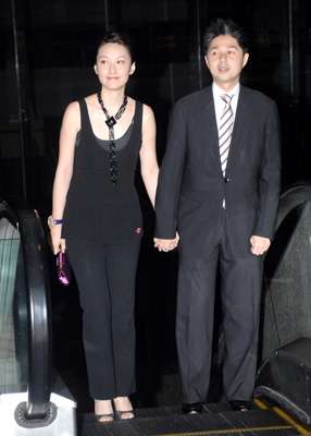 �ҳ¹�ϣǰŮ�ѳ����½��� �����»������޴��ع�