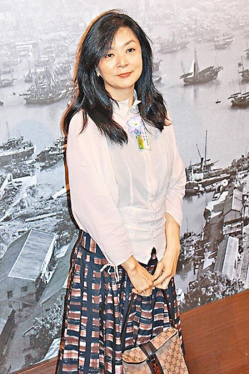 ��С��Ů���������Ϲ���˭ ������������ɾ���߶Ȼ����ع�