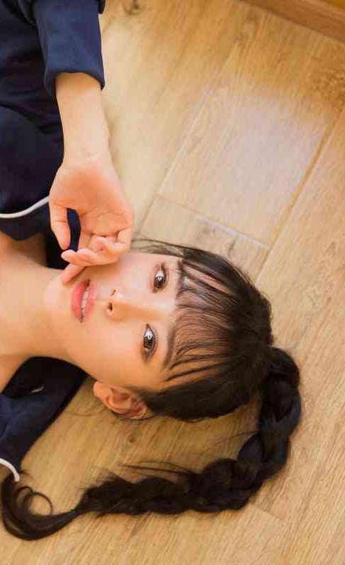 ƷŮ˽˴