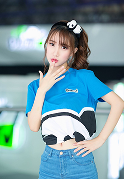 90ŮScarlett˽ͼƬ