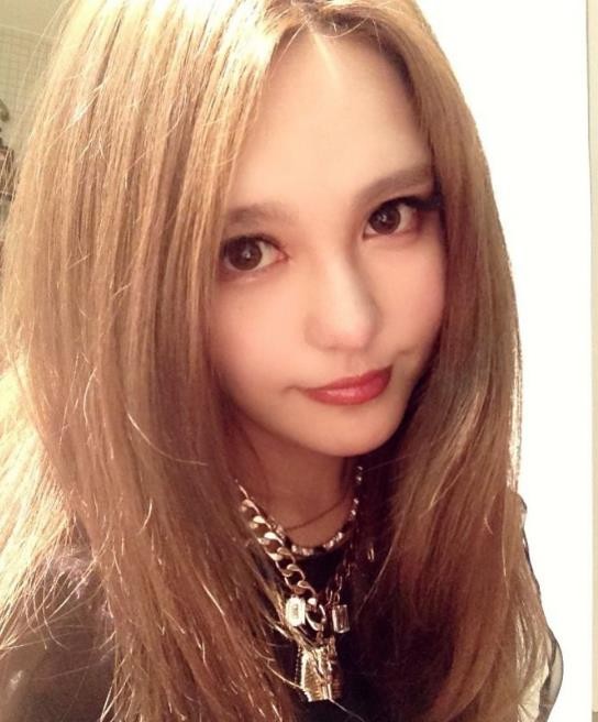��־��Ů������������ �ż���ף�����������һ����