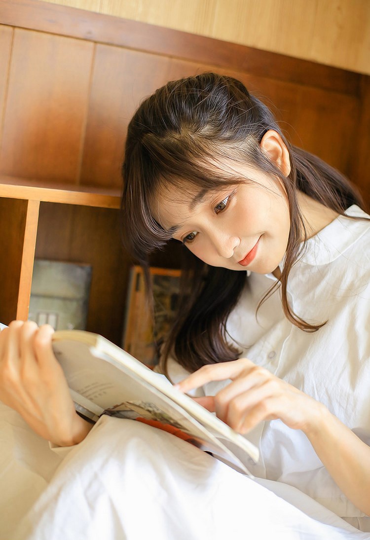 90������ģ�ع����Ը�ͼƬ�ϼ�