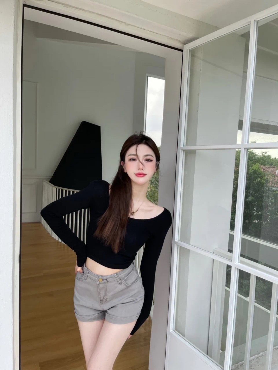 90̷Ůvivi˽ͼ