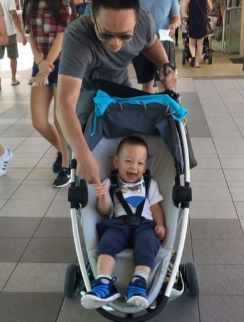 �����u�Ϲ����Ŷ����Ͻ� СV��ȫ�������㵸