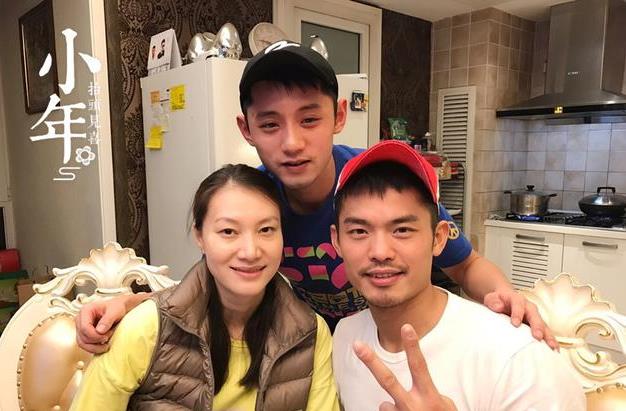 �ֵ��������ͬ��л�ӷ� ���ż̿�һ���С��