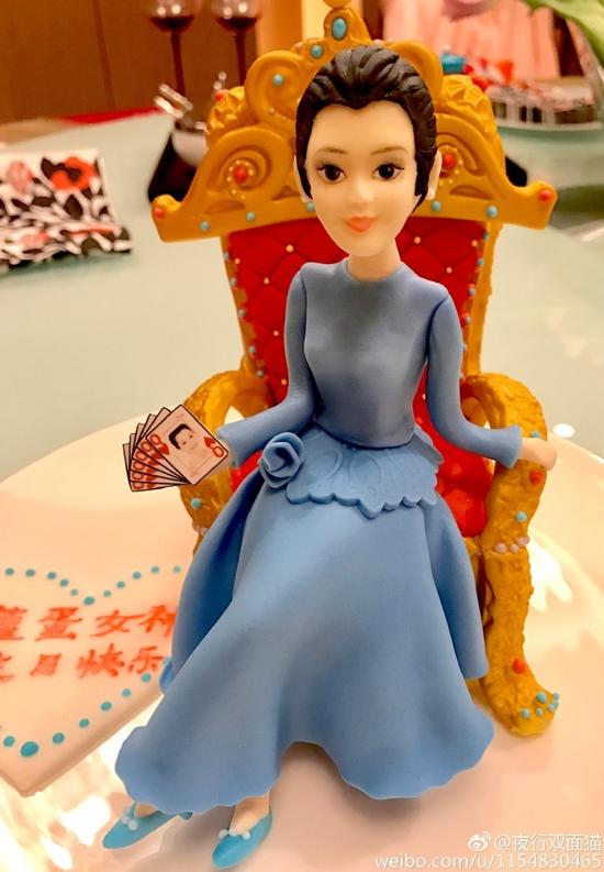 �������������� ���ճ�����18����Ů